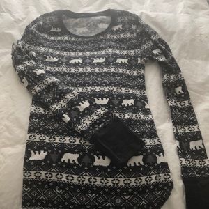 Old navy thermal top, size Xs